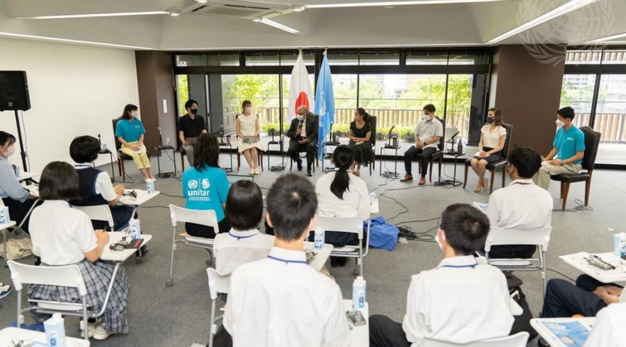 Secretary-General meets with Youth involved in Disarmament